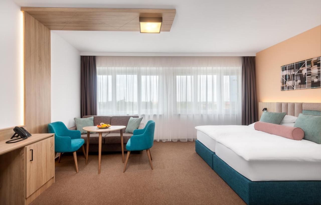 Hunguest Hotel ギュラ エクステリア 写真