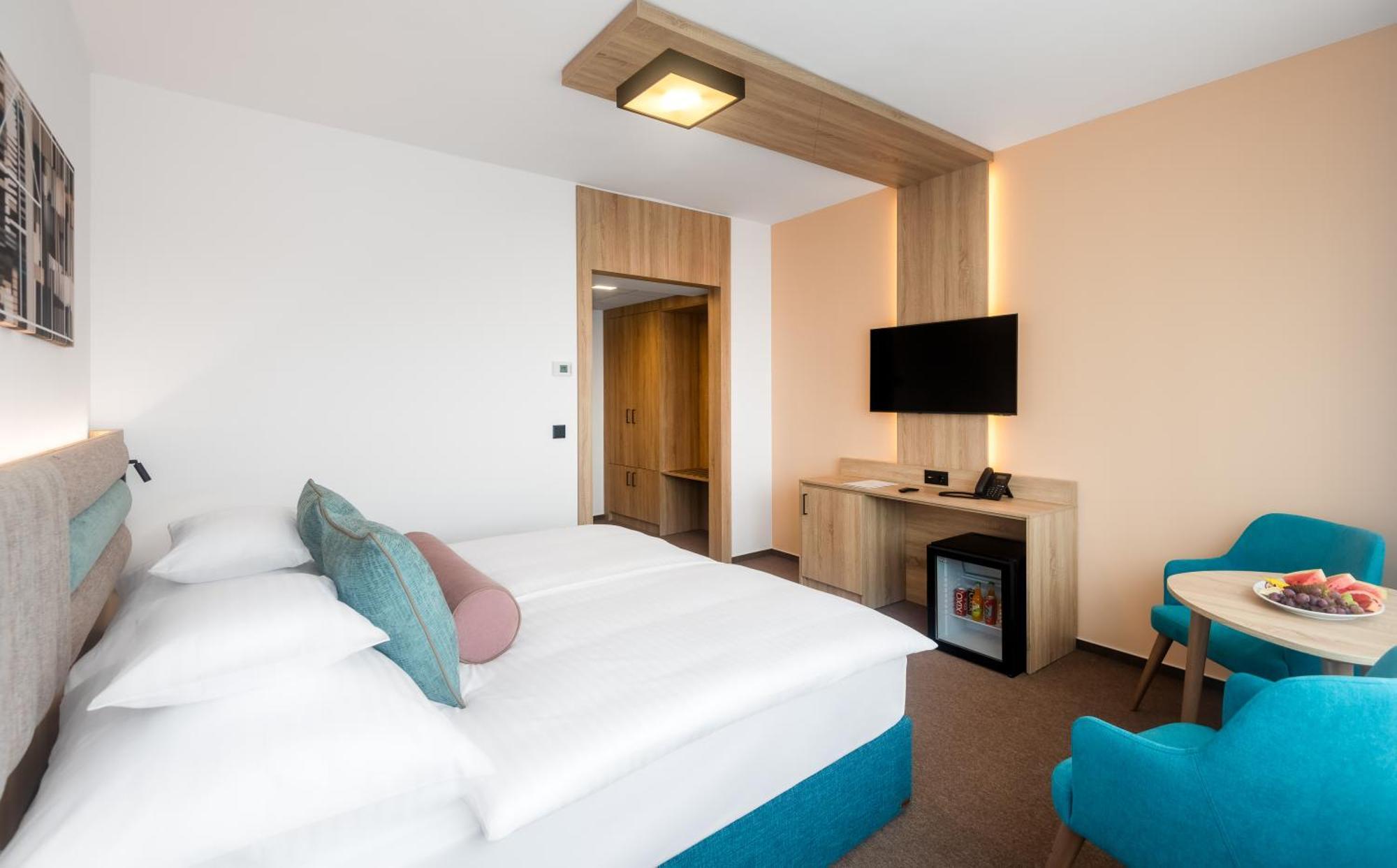 Hunguest Hotel ギュラ エクステリア 写真