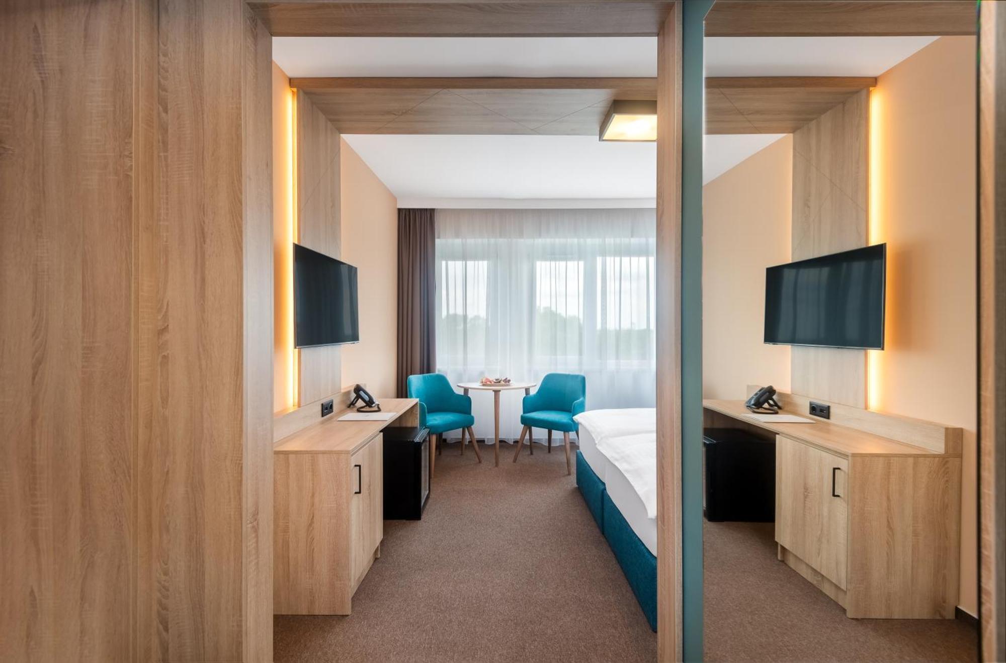 Hunguest Hotel ギュラ エクステリア 写真