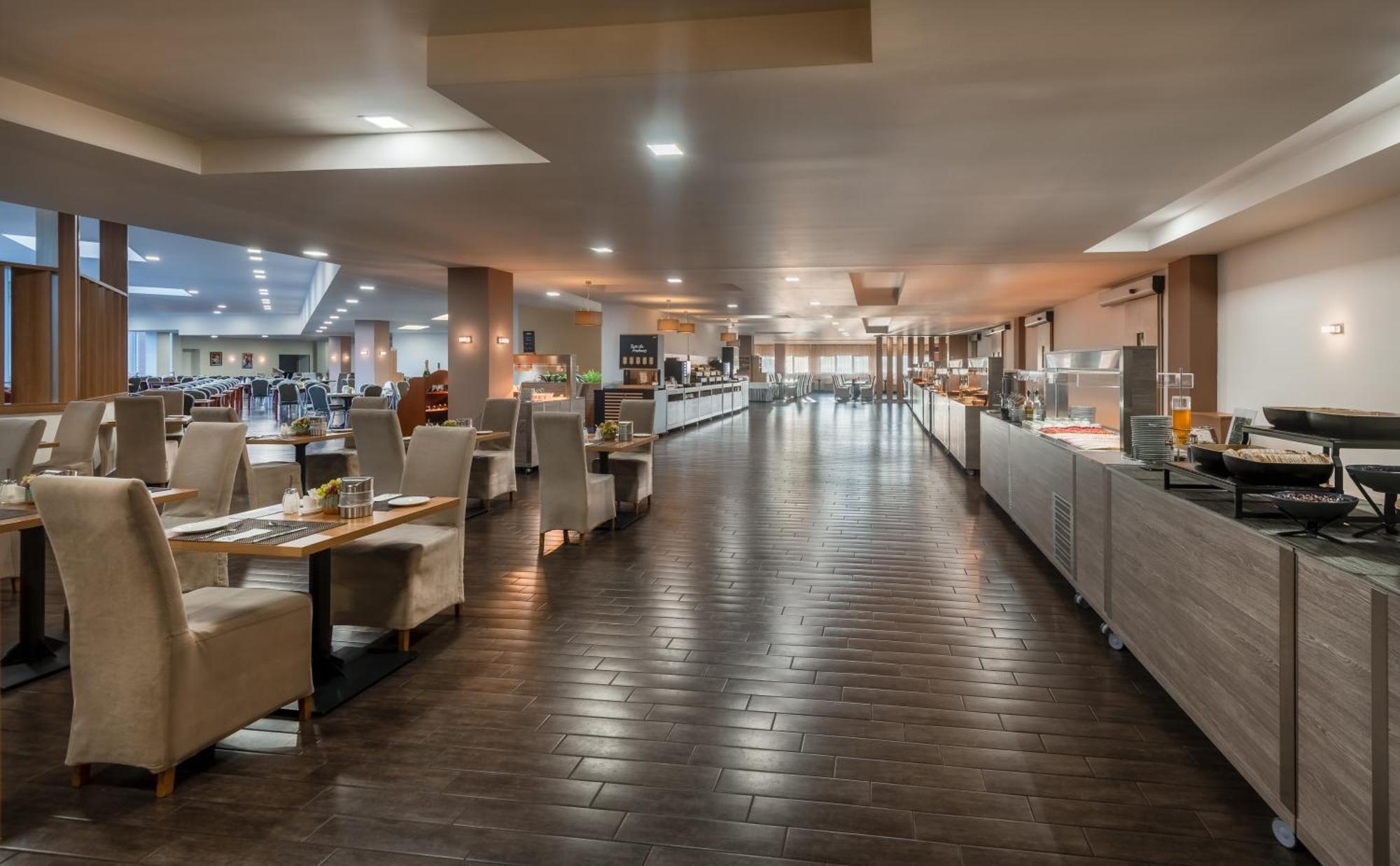 Hunguest Hotel ギュラ エクステリア 写真
